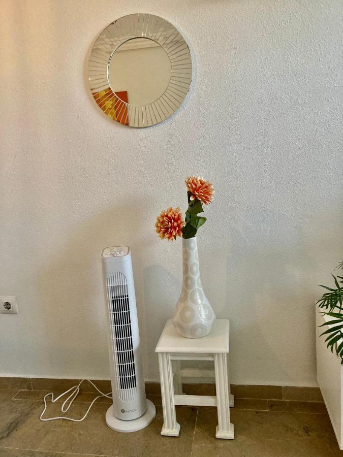 Marina Apartment Beach Estepona Exterior foto